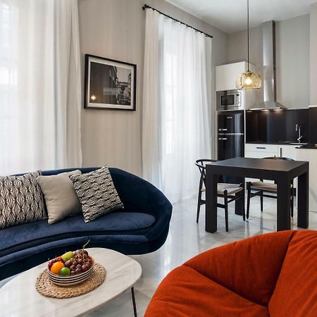Apartamentos One Shot Conde De Torrejon Sevilla Exteriér fotografie