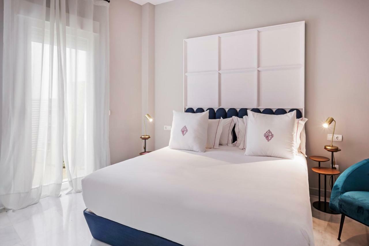 Apartamentos One Shot Conde De Torrejon Sevilla Exteriér fotografie