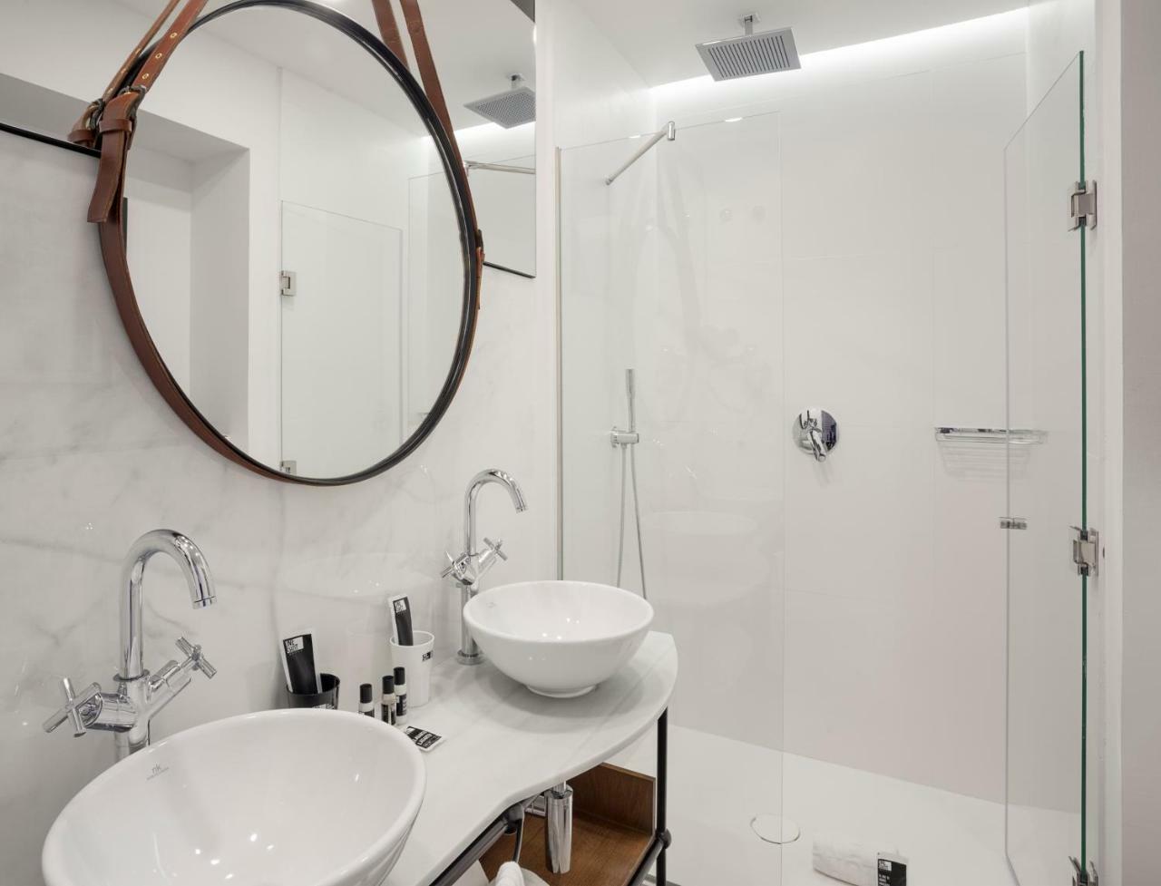 Apartamentos One Shot Conde De Torrejon Sevilla Exteriér fotografie